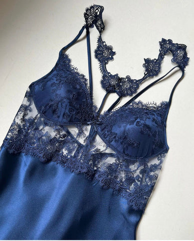 5 PIECES NIGHT DRESS ORIGNAL STUFF